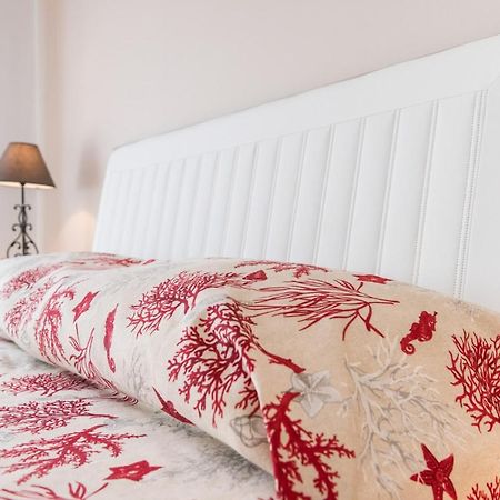 Bed and Breakfast La Castellese Ачи Костелло Экстерьер фото