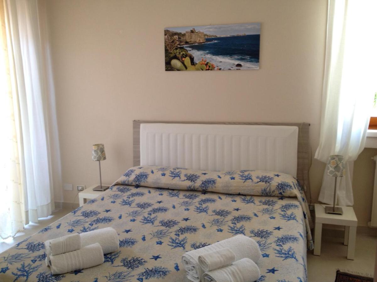 Bed and Breakfast La Castellese Ачи Костелло Экстерьер фото