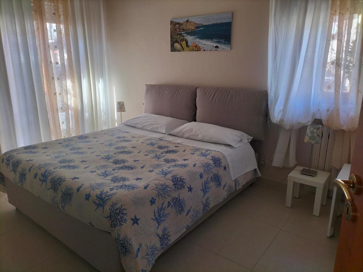 Bed and Breakfast La Castellese Ачи Костелло Экстерьер фото